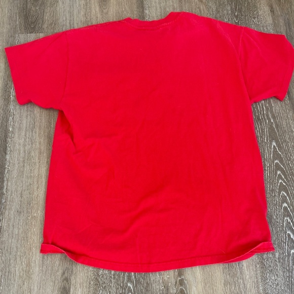 1990s Hanes Red Single Stitch Tee - Picture 5 of 5
